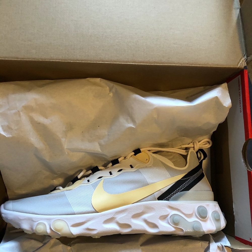 Nike React Element 55